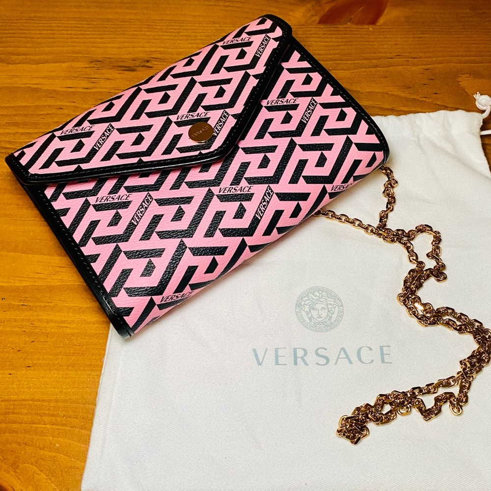 NEW Versace Pink La Greca Signature Coated Canvas Chain Crossbody Bag - Picture 4 of 17